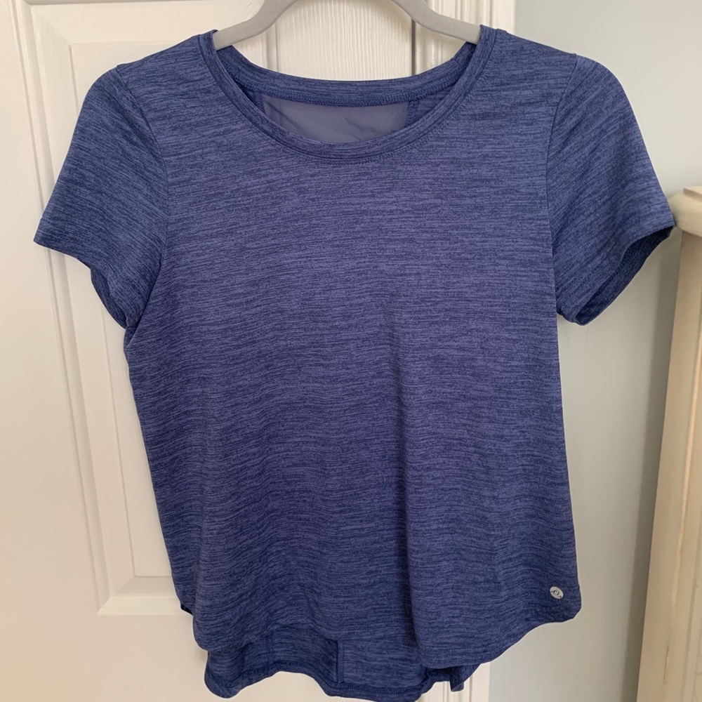 Workout top - Picture 3 of 5